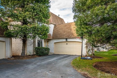 Condo For Sale - 28 Nicole Terrace<br/> Edison, NJ 08820