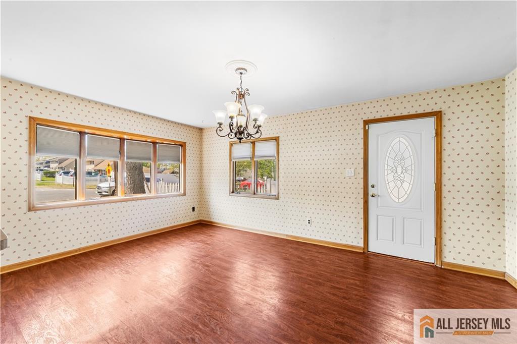 8 Farmbrook Drive, Old Bridge, New Jersey image 12
