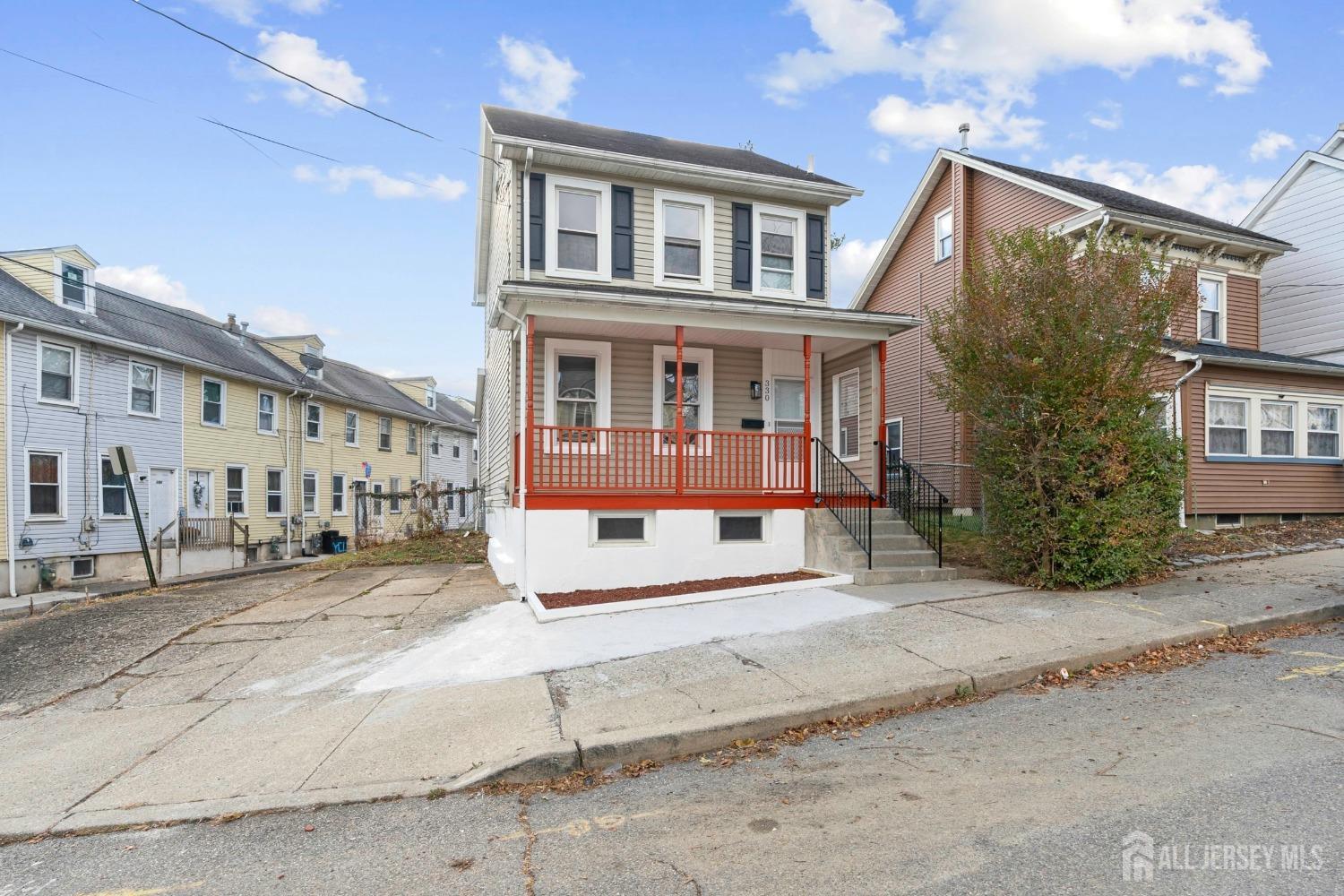 330 Chambers Street, Phillipsburg, New Jersey image 3