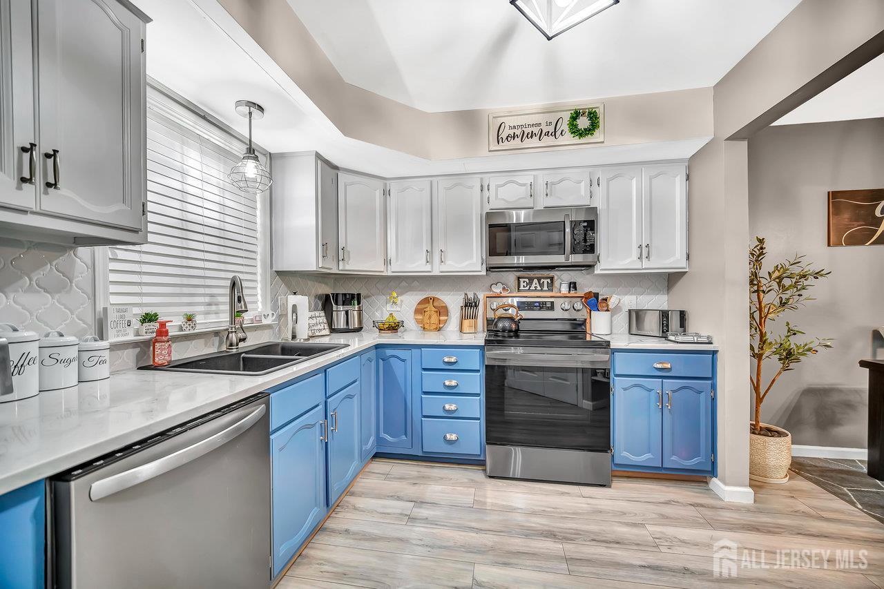 122 Concordia Circle #B, Monroe Township, New Jersey image 11