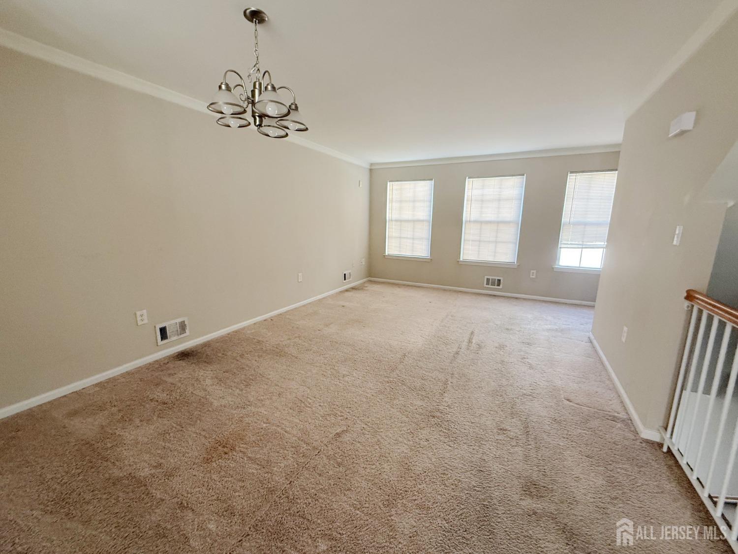 17 Giera Court #128, Sayreville, New Jersey image 2