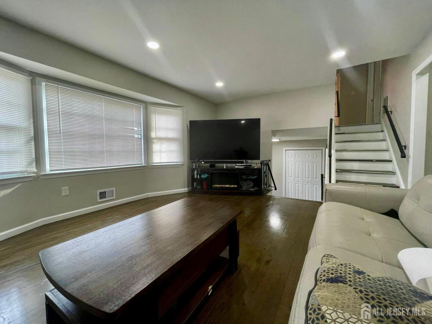 57 Beacon Street, Port Reading, New Jersey image 4