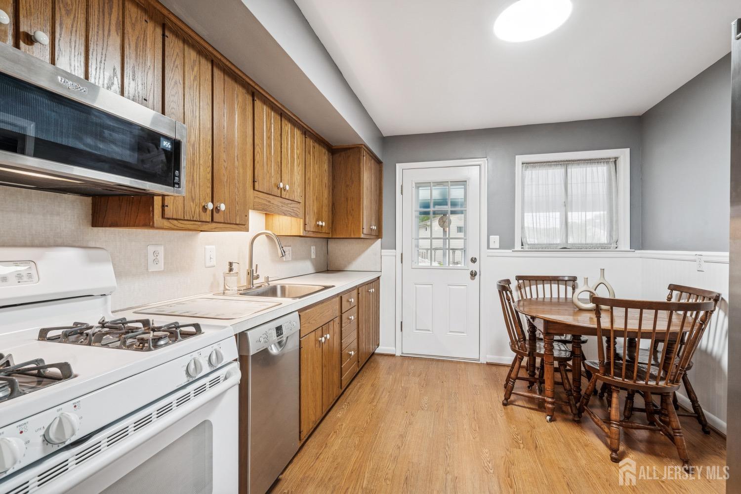 12 Aster Road, Hamilton, New Jersey image 9