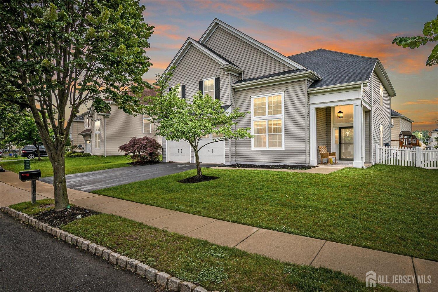 21 Dahlia Court, Piscataway, New Jersey image 1