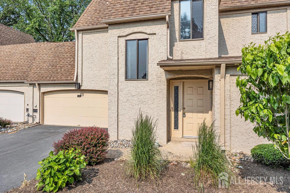 4 Gate House Lane, Edison, New Jersey image 5