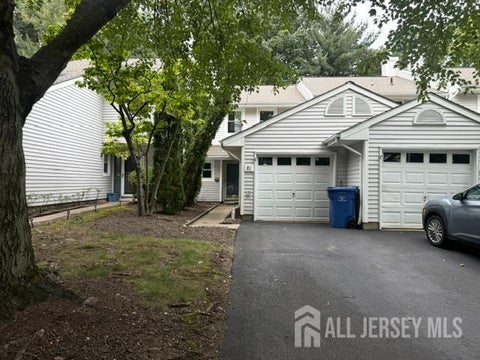 Homes For Rent - 81 Woodmere Drive<br/> Parlin, NJ 08859