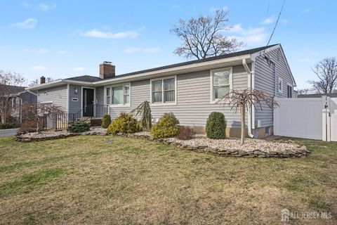 Homes For Sale - 230 Melrose Avenue<br/> Middlesex, NJ 08846