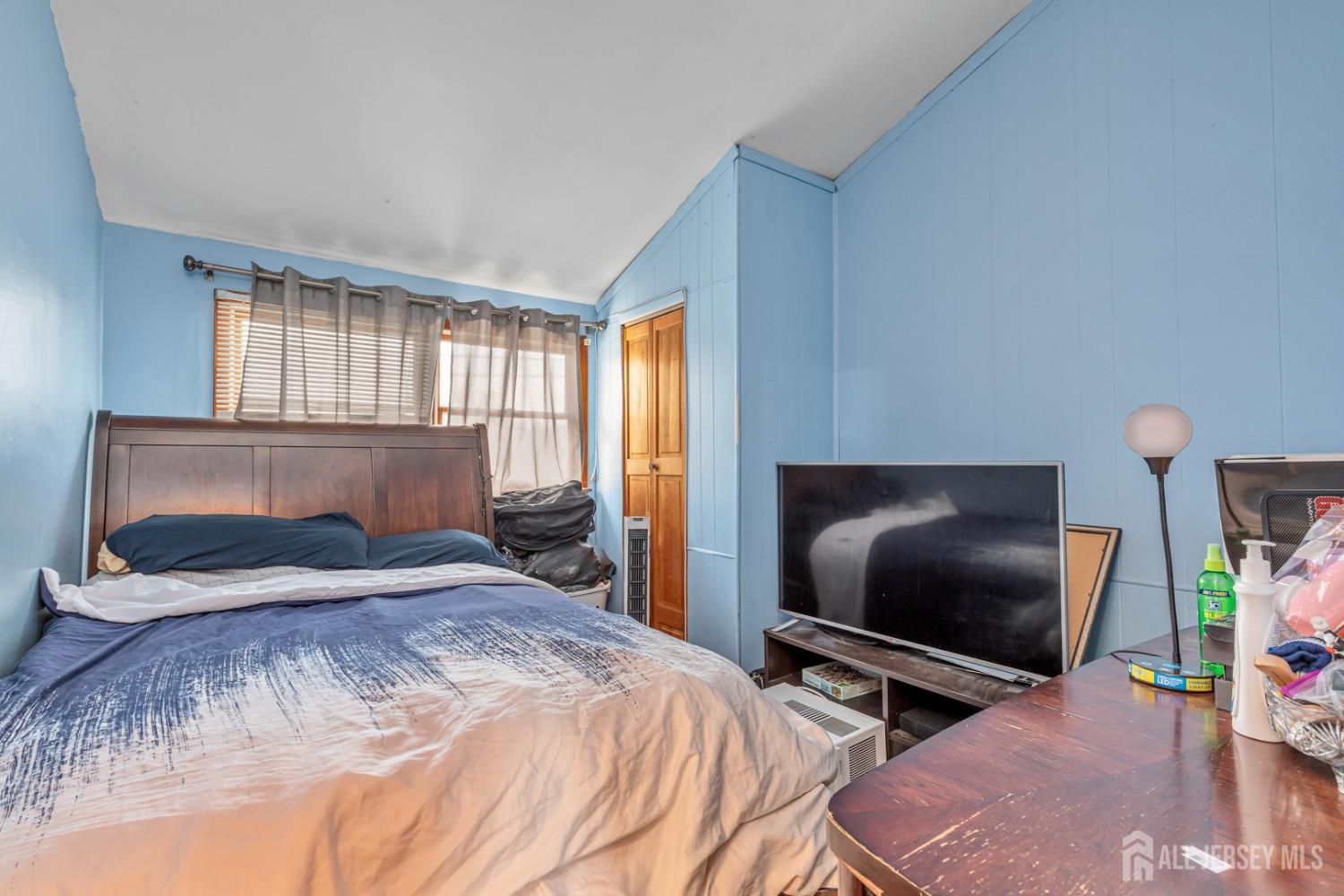 31 Florence Drive, Sayreville, New Jersey image 16
