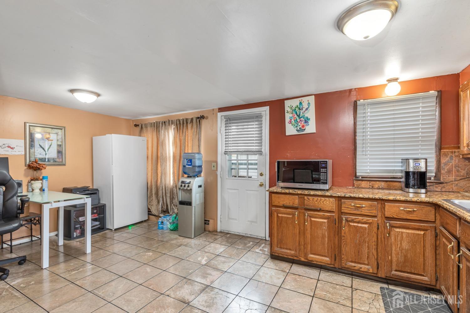 31 Florence Drive, Sayreville, New Jersey image 10