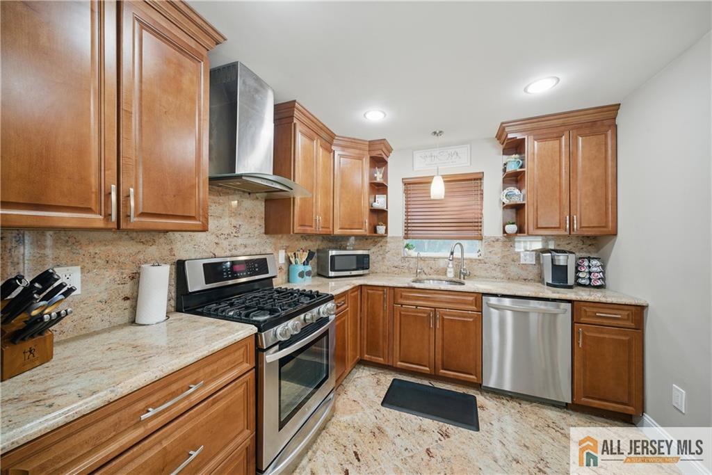102 Murdock Street, Fords, New Jersey image 7