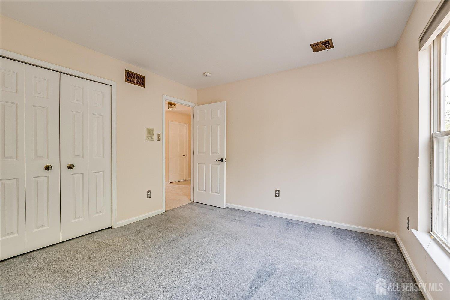 2 Durham Way, East Windsor, New Jersey image 36