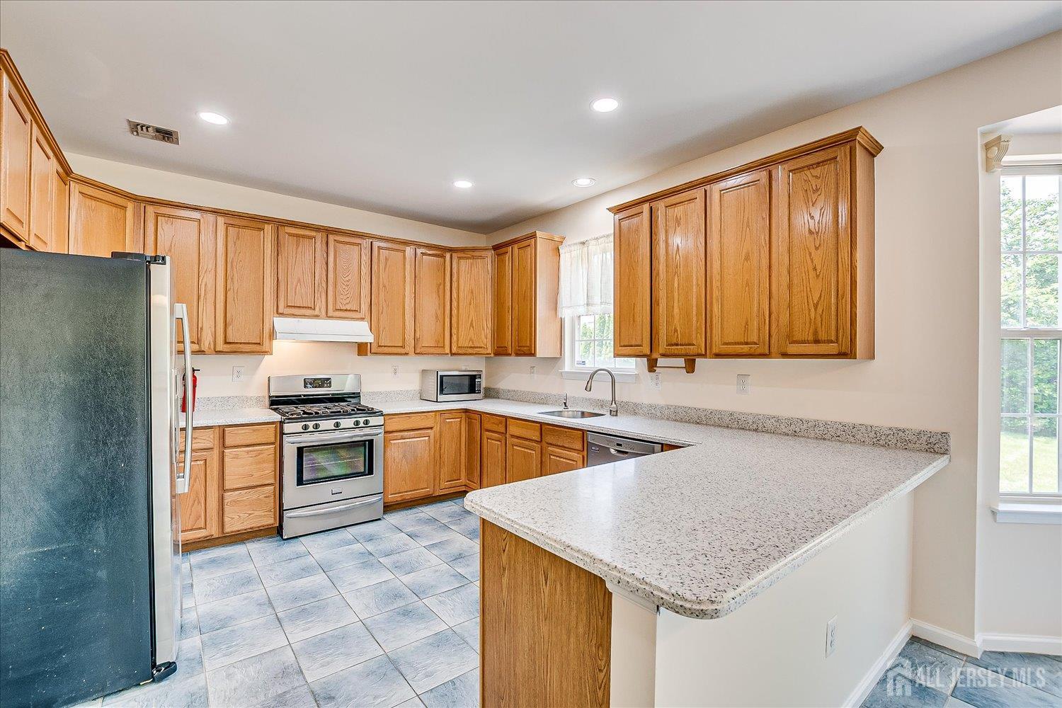 2 Durham Way, East Windsor, New Jersey image 18