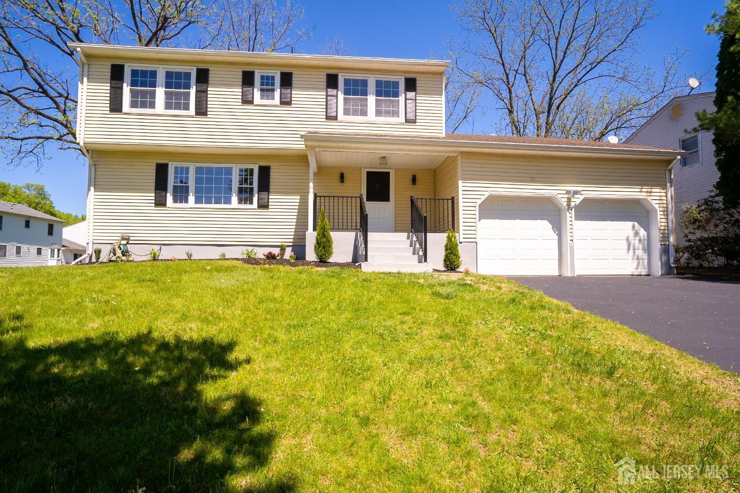 68 Albury Way, North Brunswick, New Jersey image 2