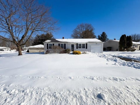 Homes For Sale - 47 Brandywine Circle<br/> Middlesex County, Piscataway, NJ 08854