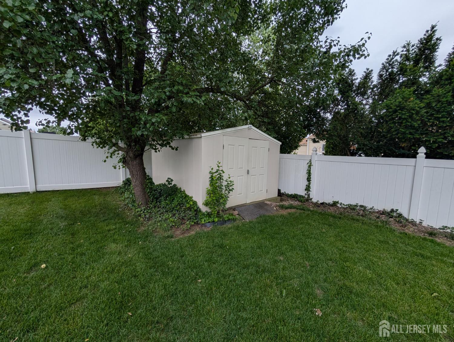 23 Orchard Drive, Old Bridge, New Jersey image 6