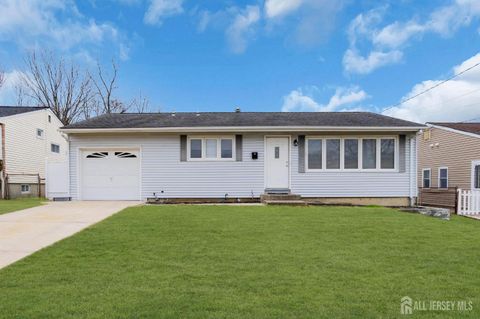 Homes For Sale - 16 Hemlock Drive<br/> Middlesex County, Parlin, NJ 08859