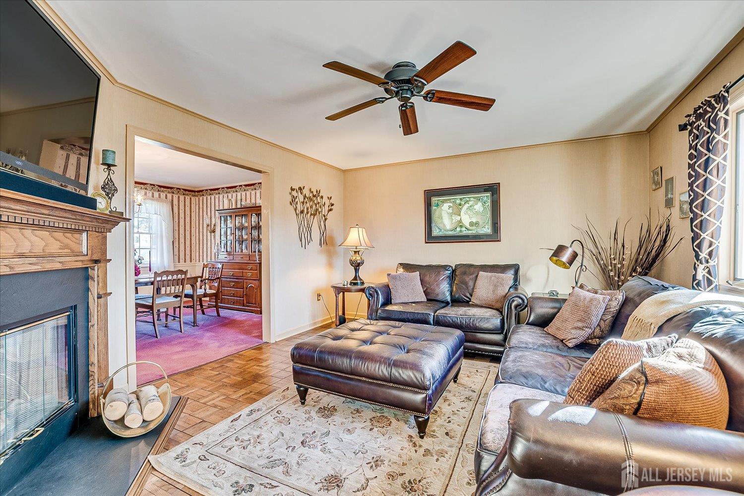 South Plainfield, New Jersey 07080, United States, 5 Bedrooms Bedrooms, ,3 BathroomsBathrooms,Residential,Active,233884