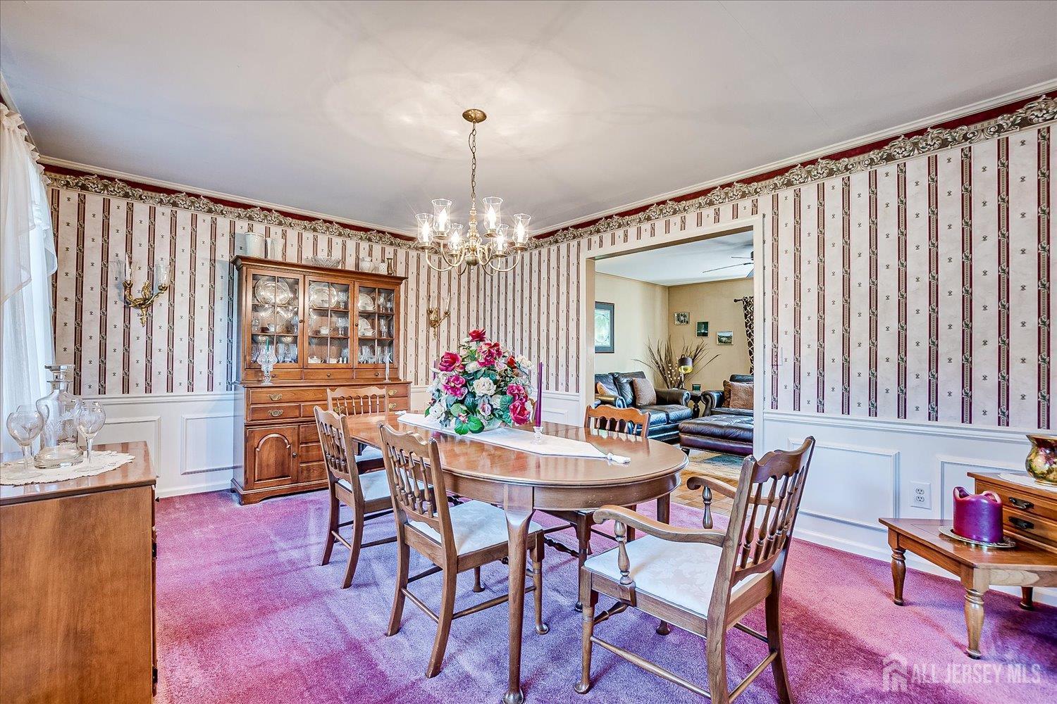 South Plainfield, New Jersey 07080, United States, 5 Bedrooms Bedrooms, ,3 BathroomsBathrooms,Residential,Active,233884