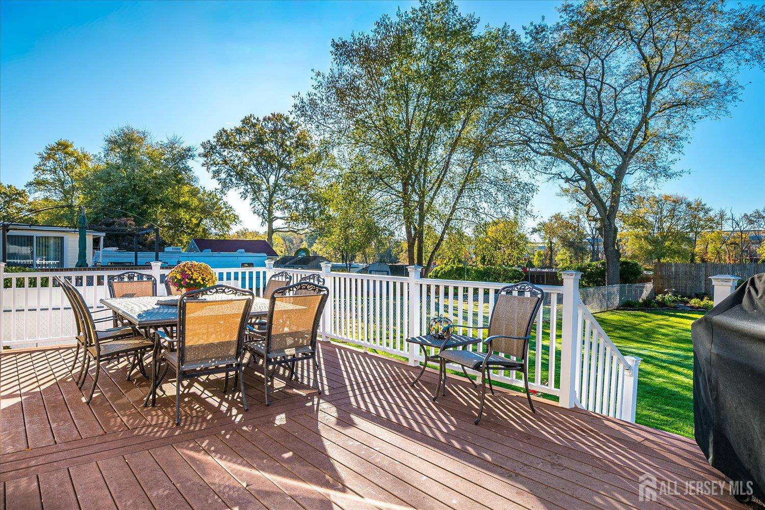 South Plainfield, New Jersey 07080, United States, 5 Bedrooms Bedrooms, ,3 BathroomsBathrooms,Residential,Active,233884