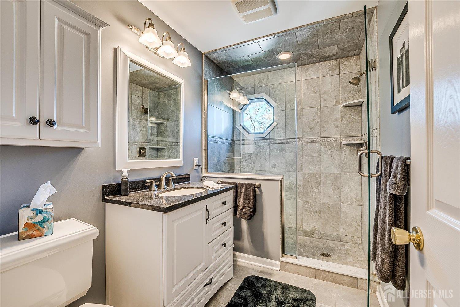 South Plainfield, New Jersey 07080, United States, 5 Bedrooms Bedrooms, ,3 BathroomsBathrooms,Residential,Active,233884