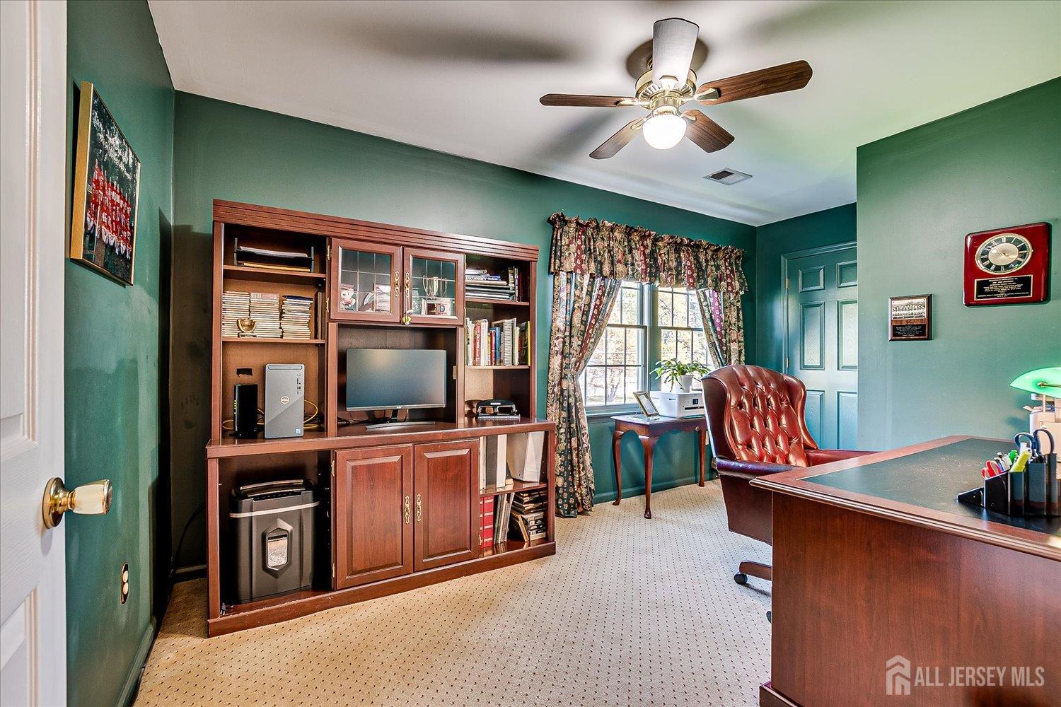 South Plainfield, New Jersey 07080, United States, 5 Bedrooms Bedrooms, ,3 BathroomsBathrooms,Residential,Active,233884