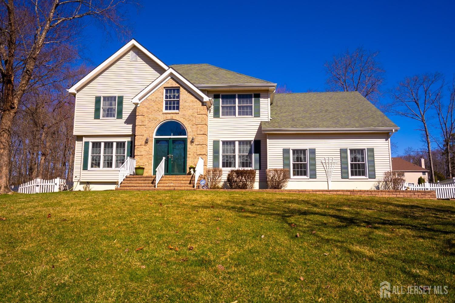 4 Eric Court, Monroe Township, New Jersey image 1