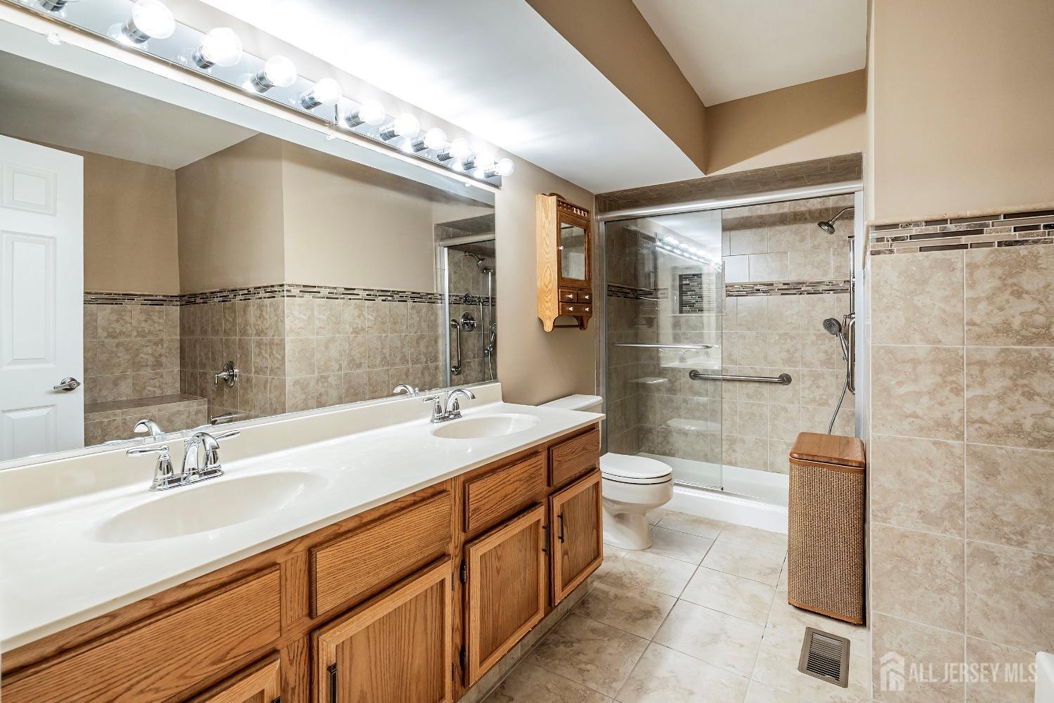 36-C Canterbury Drive #C, Monroe Township, New Jersey image 17