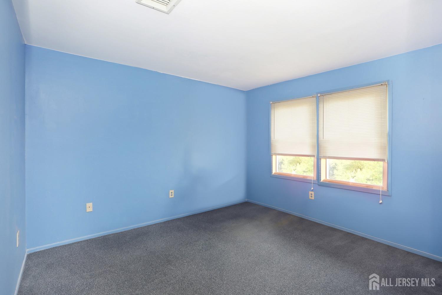 16 Meadow Lane, Old Bridge, New Jersey image 25