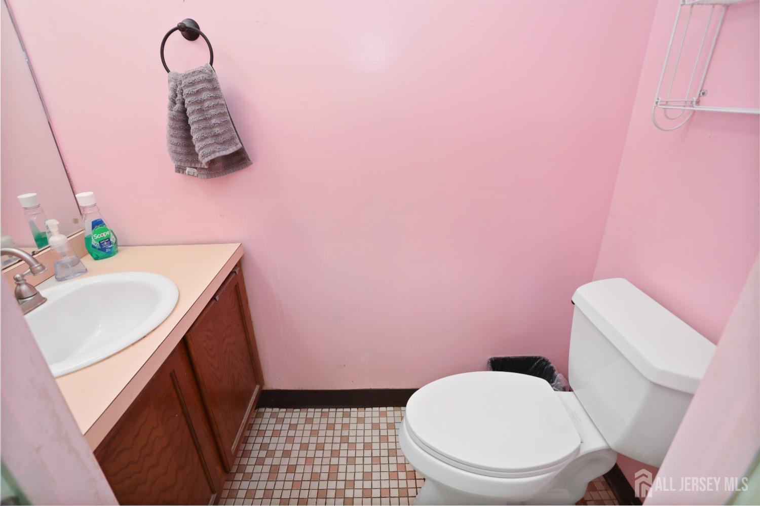 16 Meadow Lane, Old Bridge, New Jersey image 18