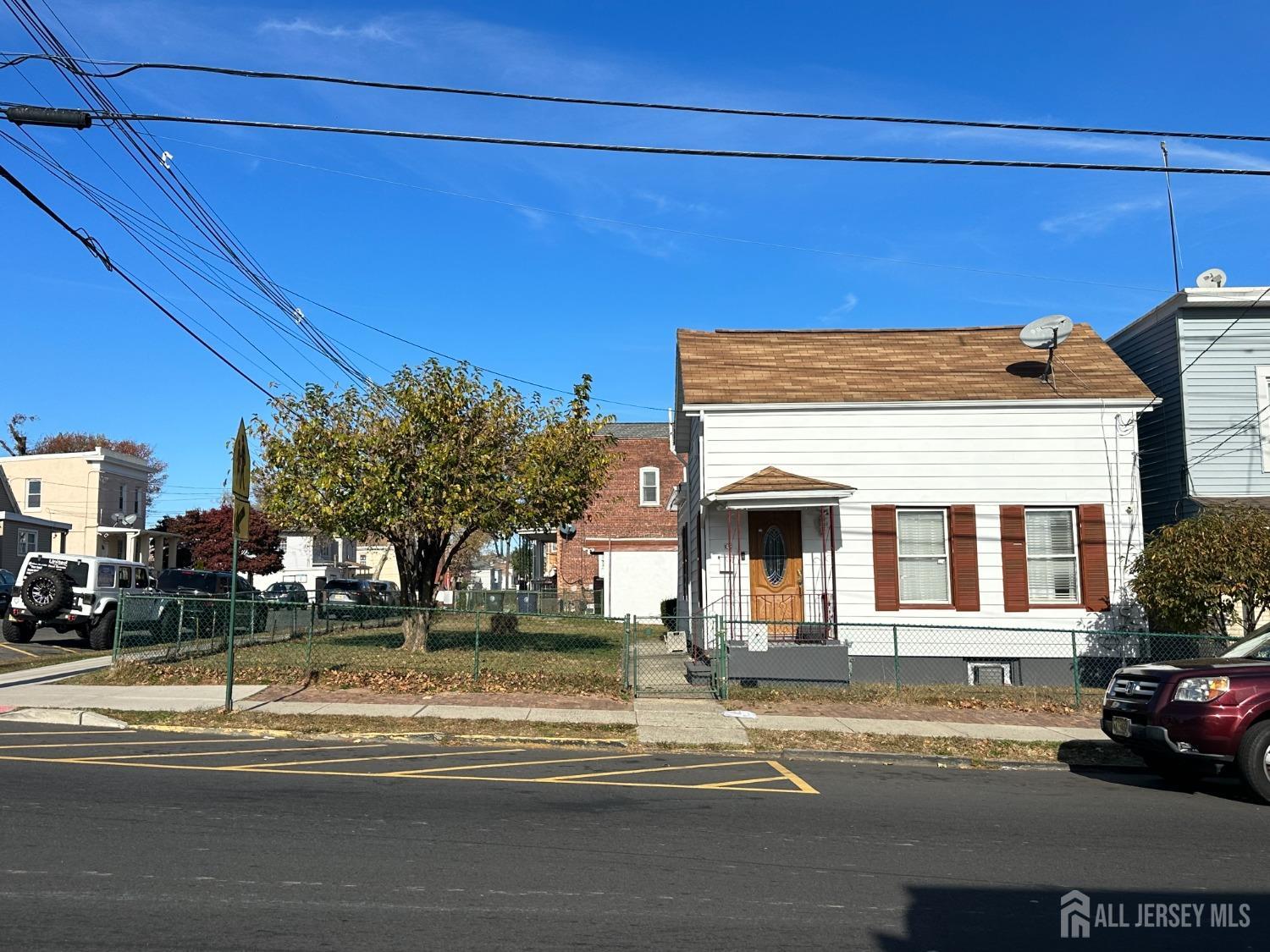 316 Hall Avenue, Perth Amboy, New Jersey image 2