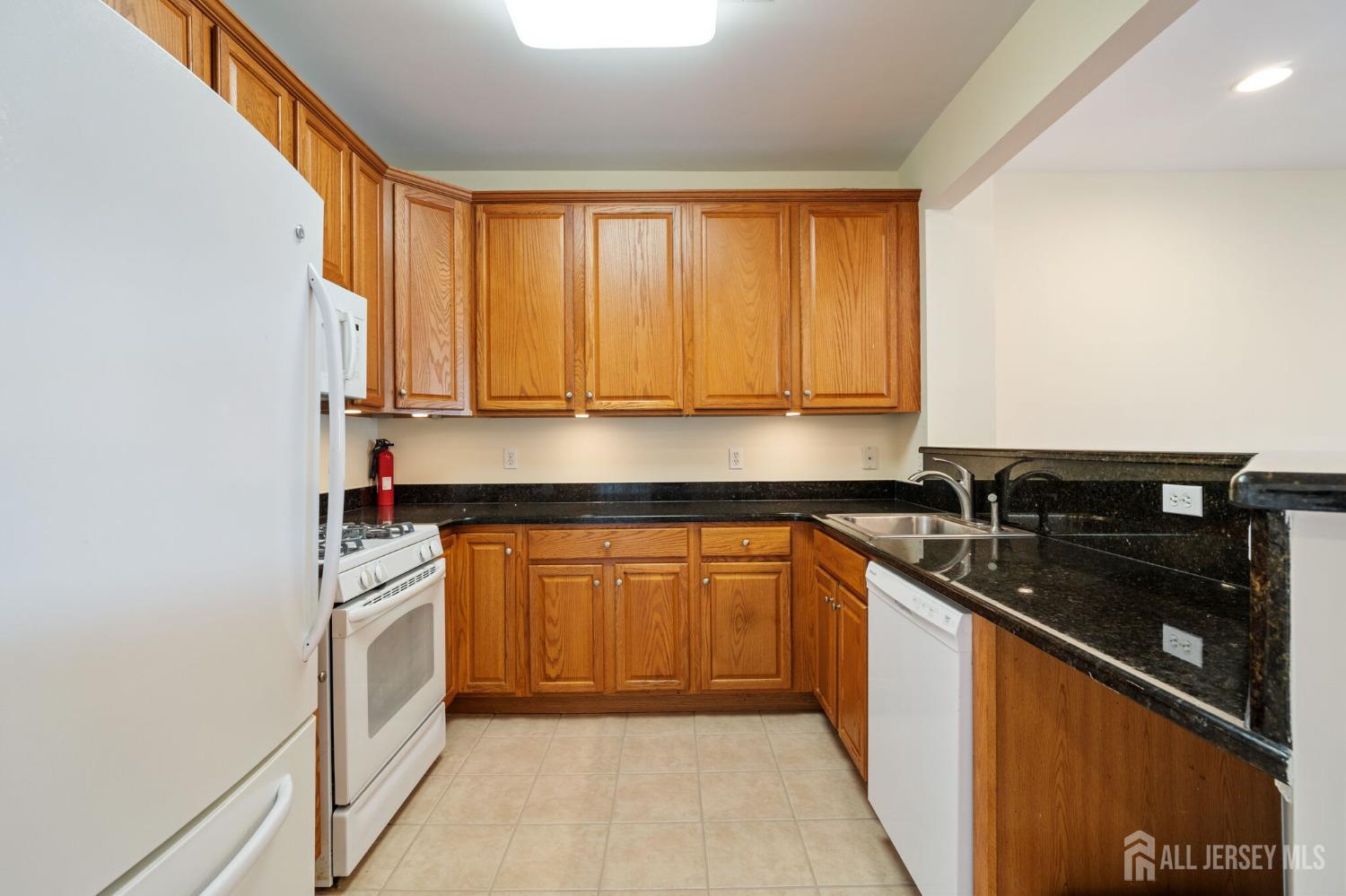 540 Cranbury Road #407, East Brunswick, New Jersey image 18