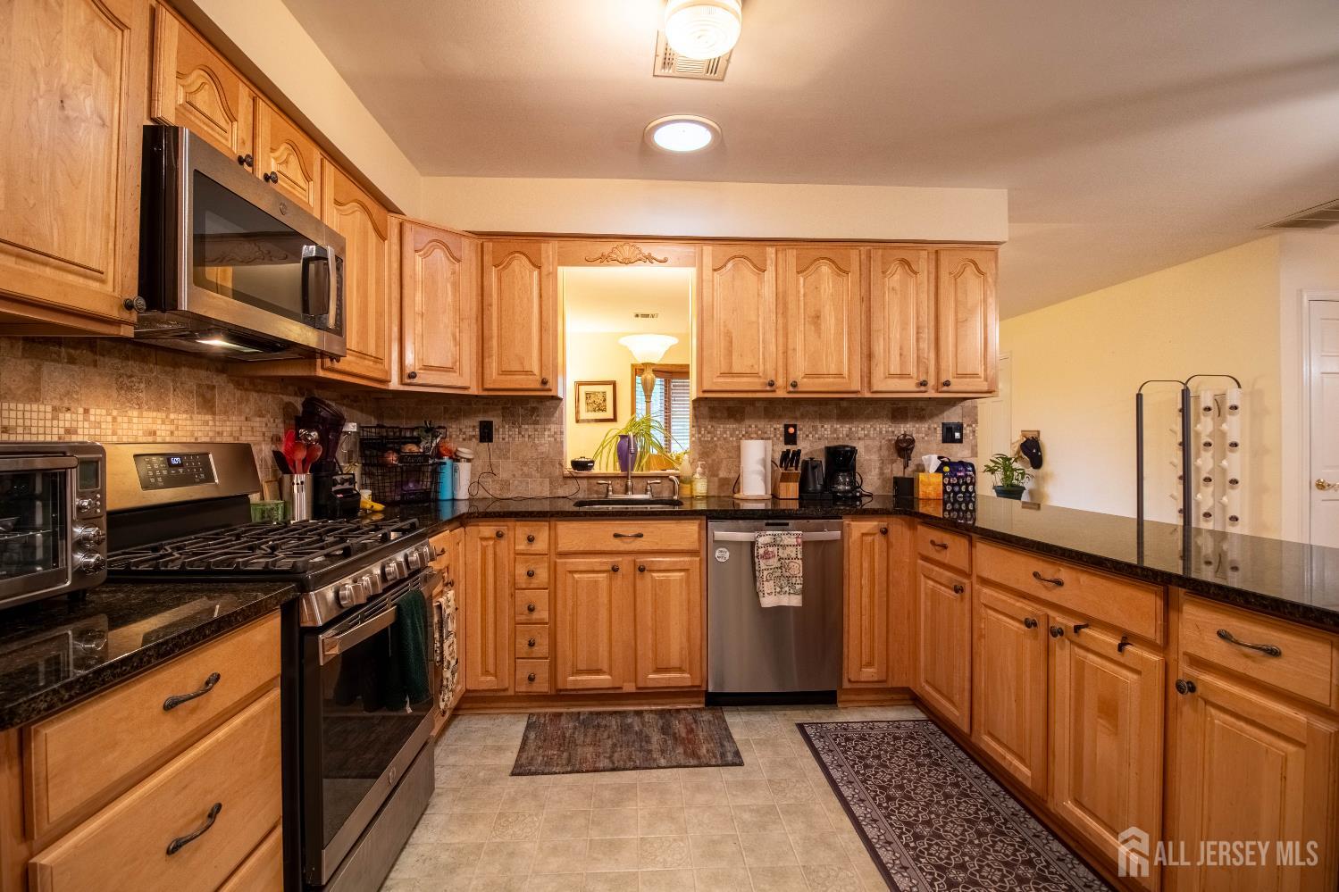 11 Drexel Terrace, Monroe Township, New Jersey image 10