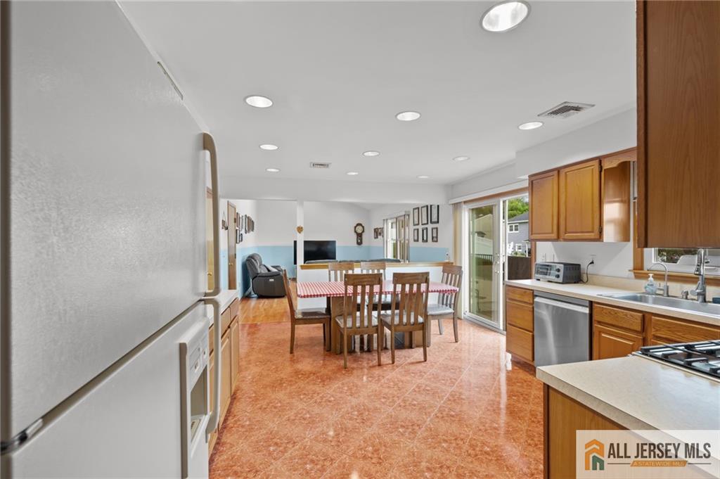 17 Grant Street, South River, New Jersey image 12