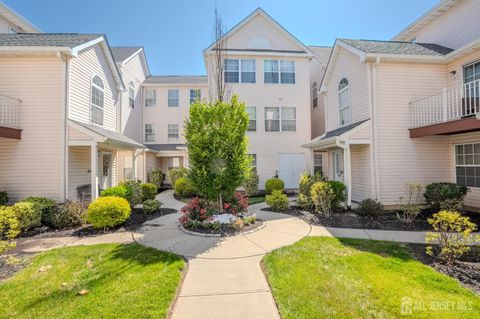 Condo For Sale - 118 Copeley Way<br/> North Brunswick, NJ 08902