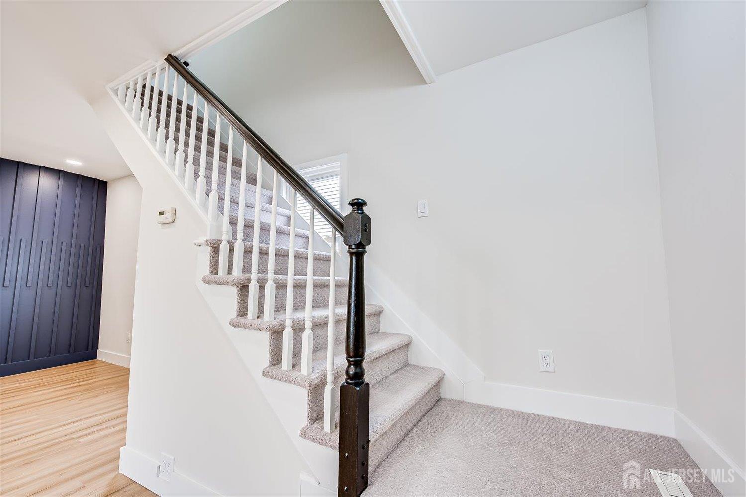 Woodbridge Proper, New Jersey 07095, United States, 3 Bedrooms Bedrooms, ,2 BathroomsBathrooms,Residential,Active,253173