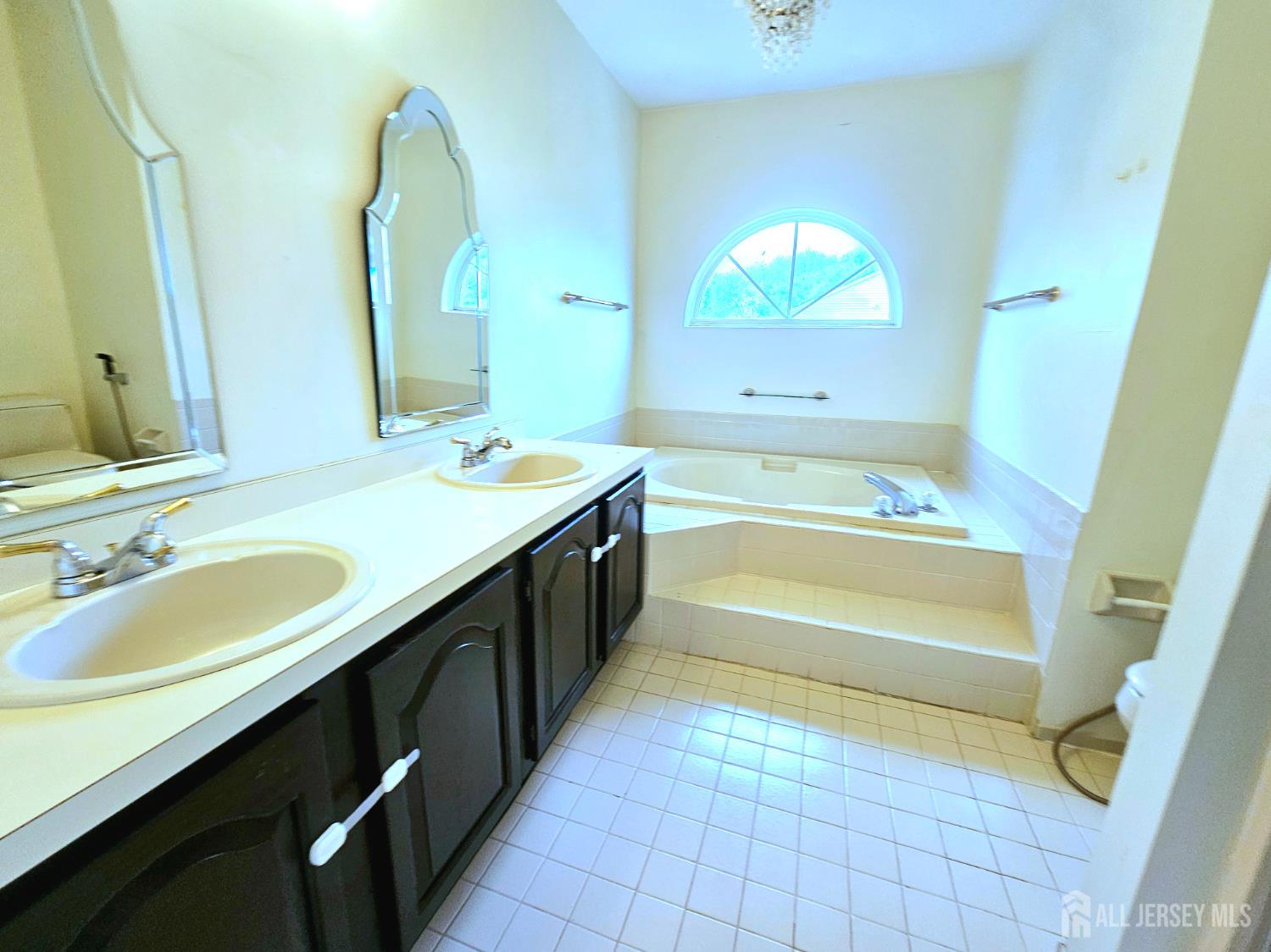 53 Perilli Drive, Hamilton, New Jersey image 15
