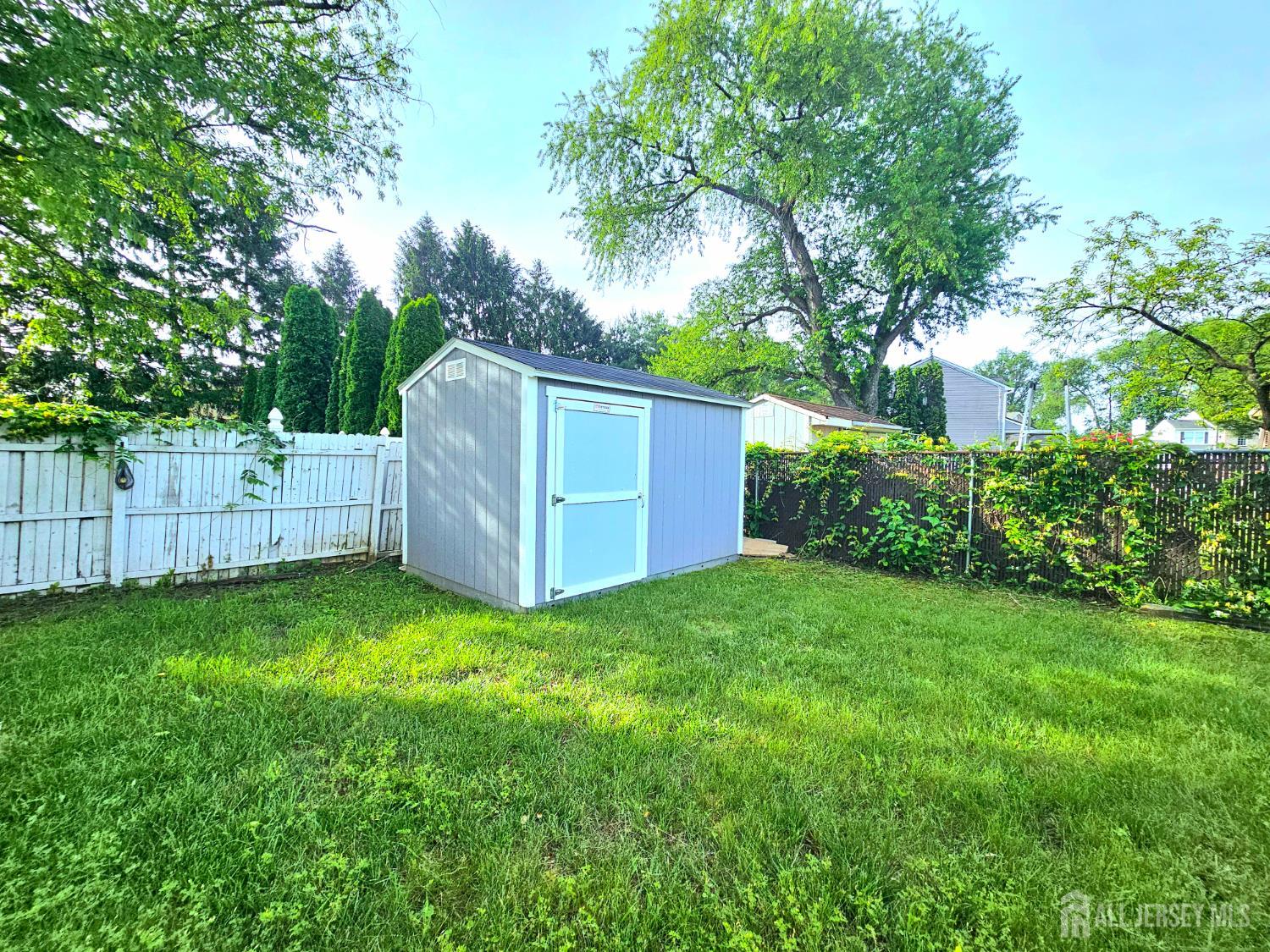 53 Perilli Drive, Hamilton, New Jersey image 25