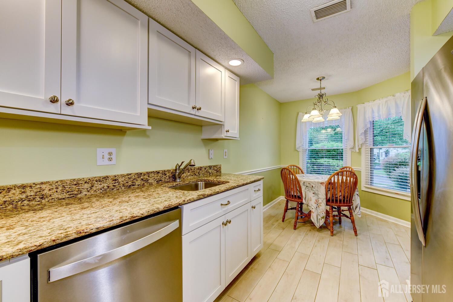 253 Rooney Court, East Brunswick, New Jersey image 12