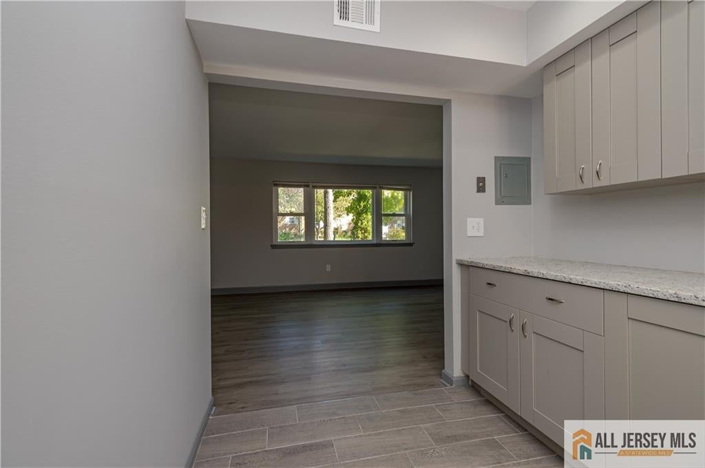 27 Judson Street 15A