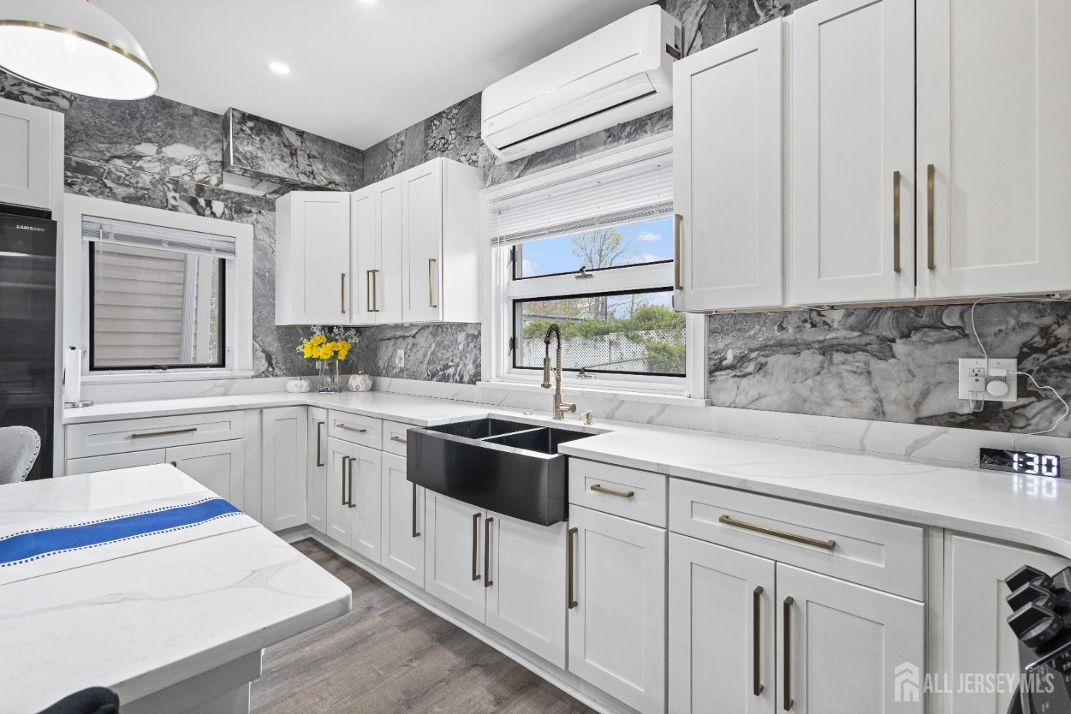 207 South Broadway St, South Amboy, New Jersey image 2