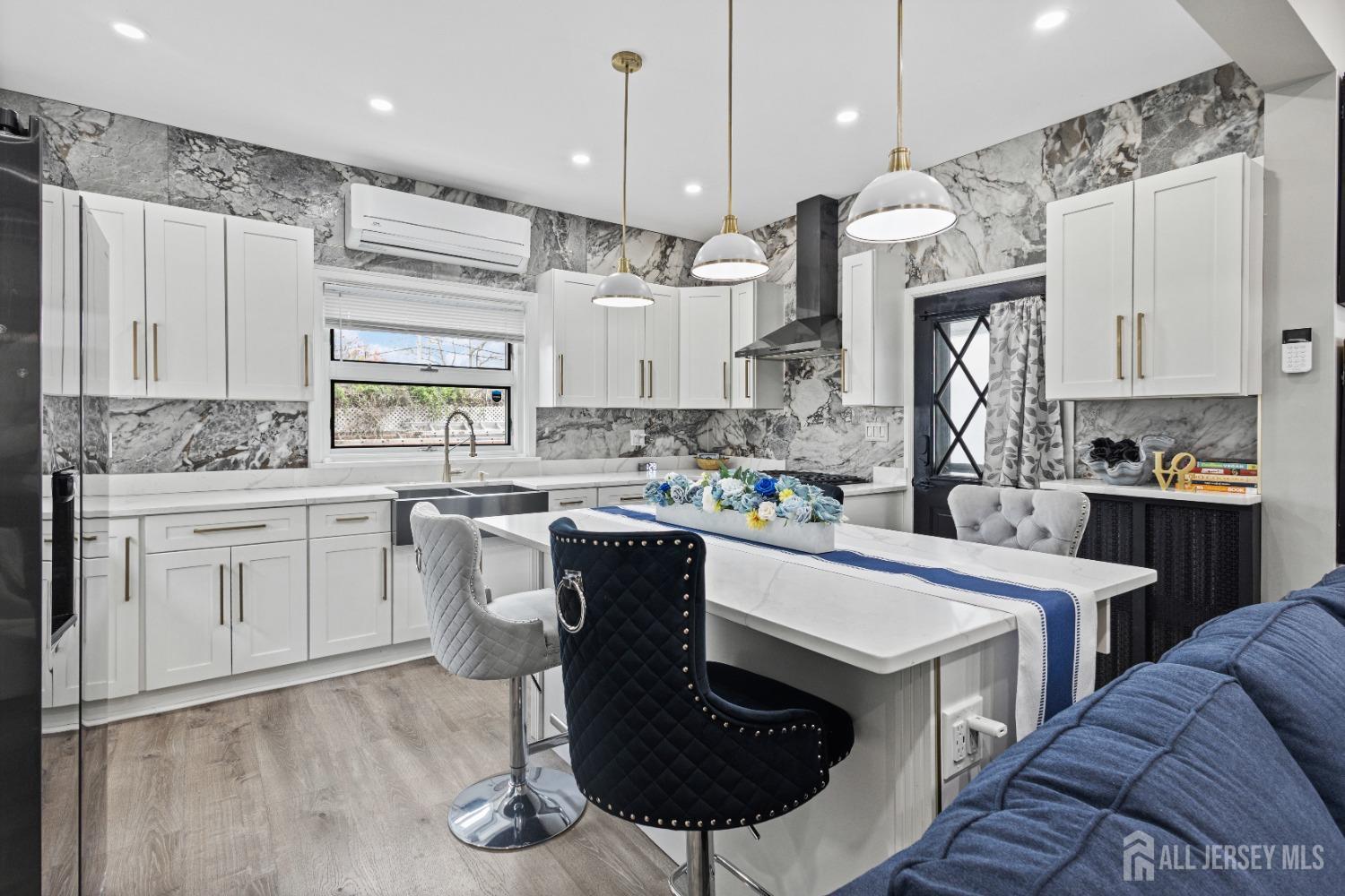 207 South Broadway St, South Amboy, New Jersey image 1