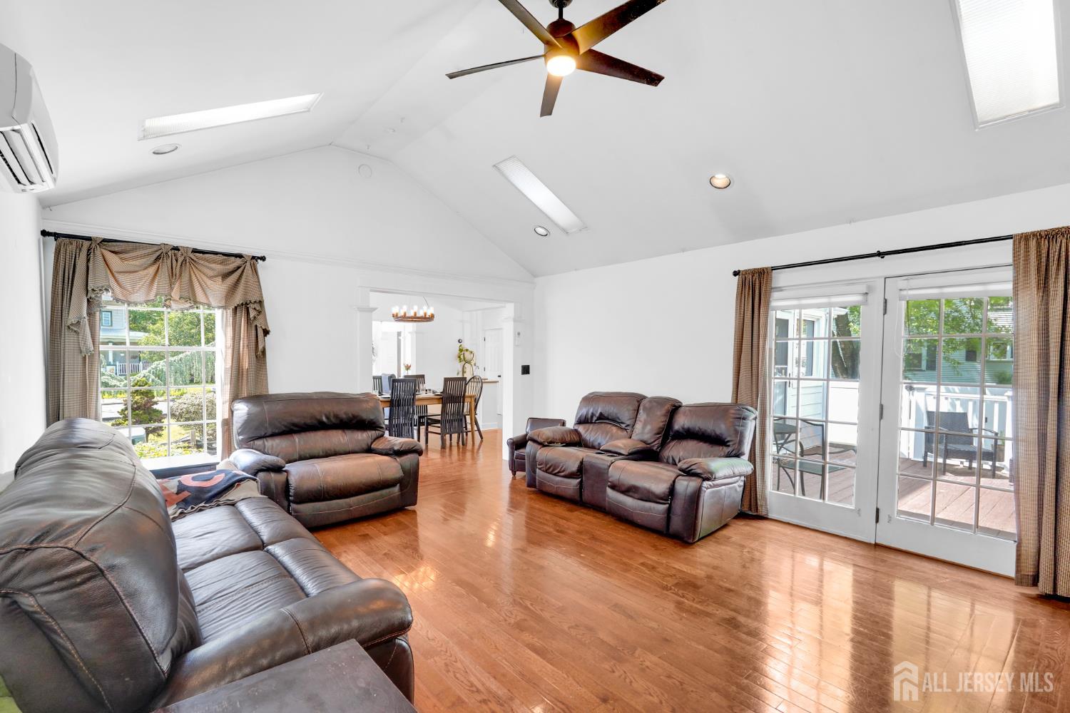 369 N Main Street, Milltown, New Jersey image 18