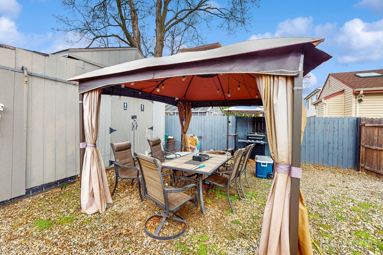 Manville, New Jersey 08835, United States, 3 Bedrooms Bedrooms, ,1 BathroomBathrooms,Residential,Pending,183058