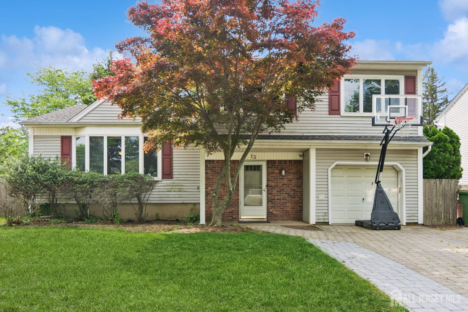 13 Edgemount Road, Edison, New Jersey image 1
