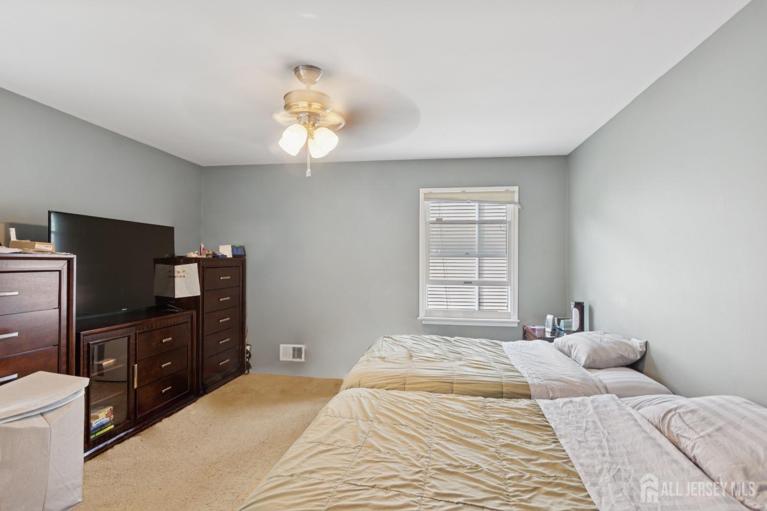 13 Edgemount Road, Edison, New Jersey image 10