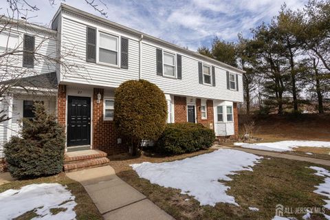 Condo For Sale - 21 Rosewood Court<br/> Sayreville, NJ 08872