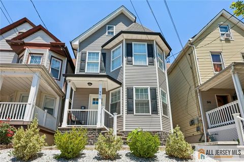 Homes For Sale - 96 Gordon Street<br/> Perth Amboy, NJ 08861