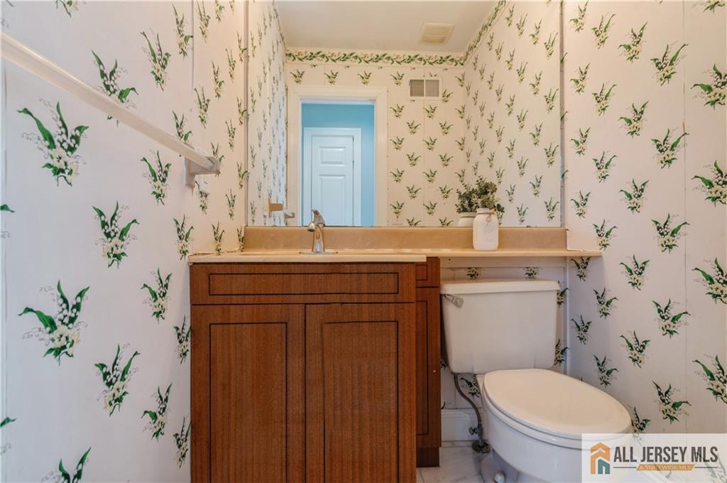 130 Sayre Drive, Plainsboro, New Jersey image 17