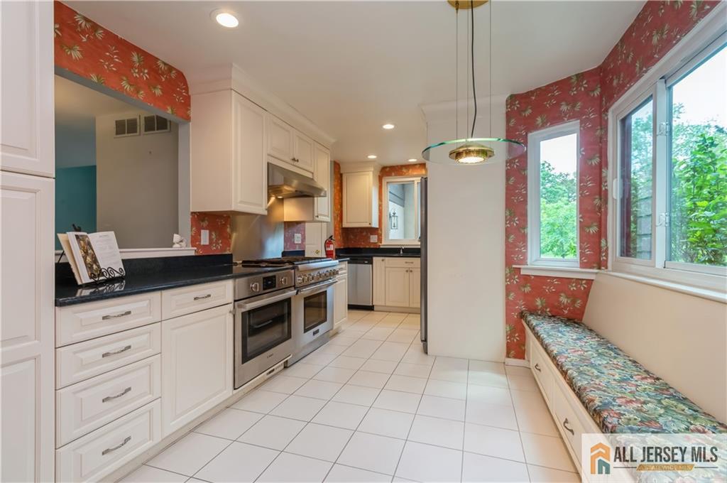 130 Sayre Drive, Plainsboro, New Jersey image 12