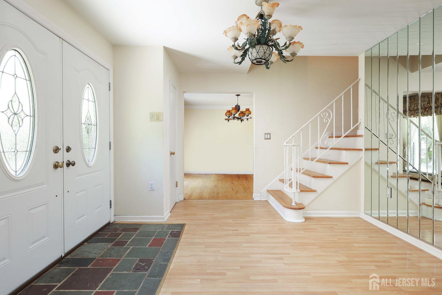 25 Briarwood Drive, Old Bridge, New Jersey image 5